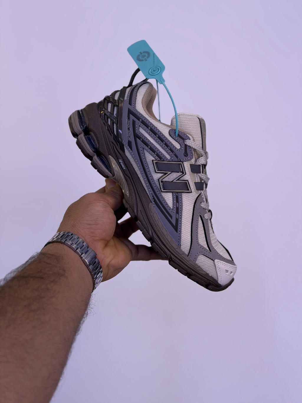 کتونی دخترانه نیوبالانس ۱۹۰۶ new balances 1906