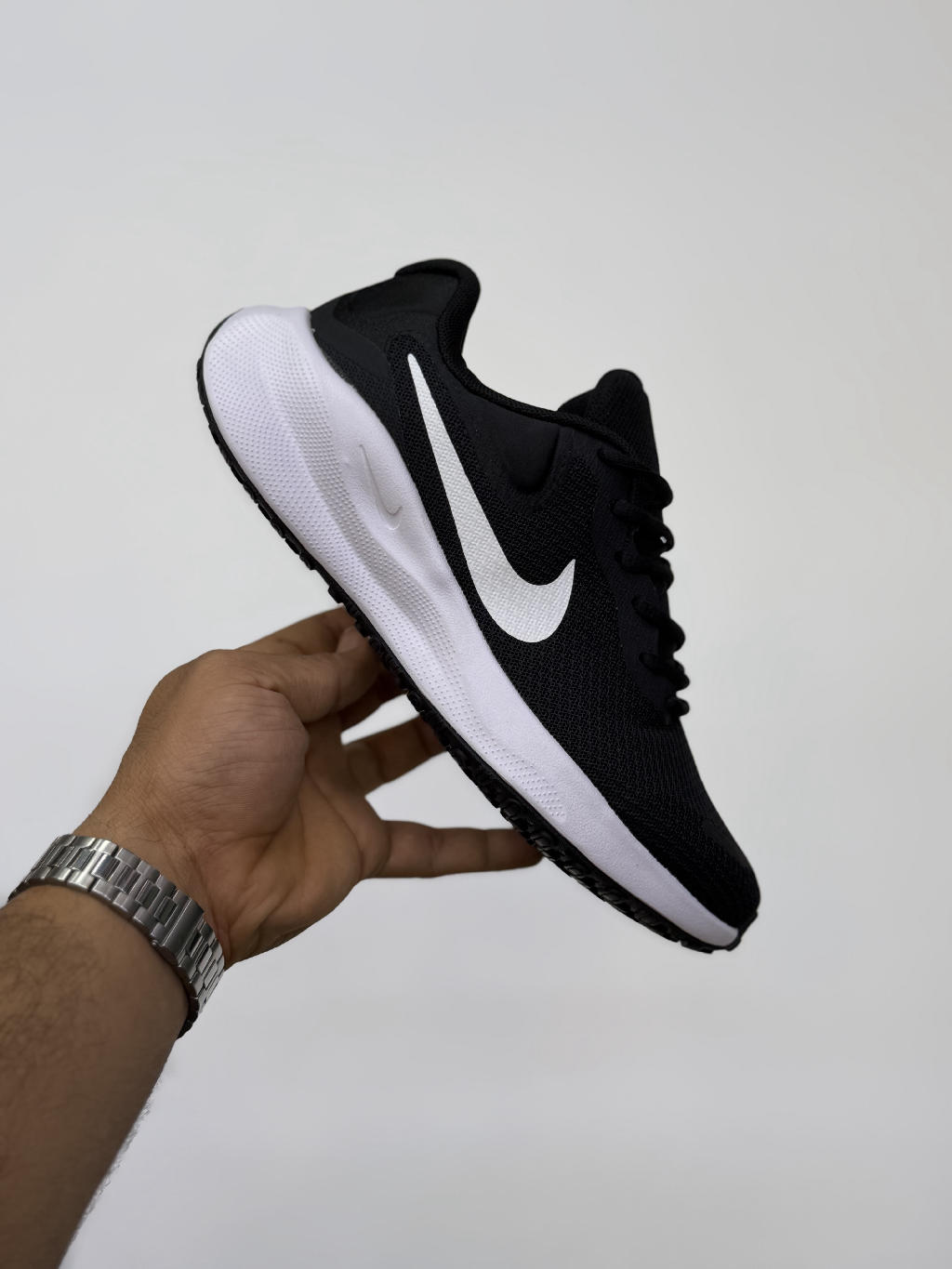 کتونی دخترانه نایکی روولیشن Nike revolution 