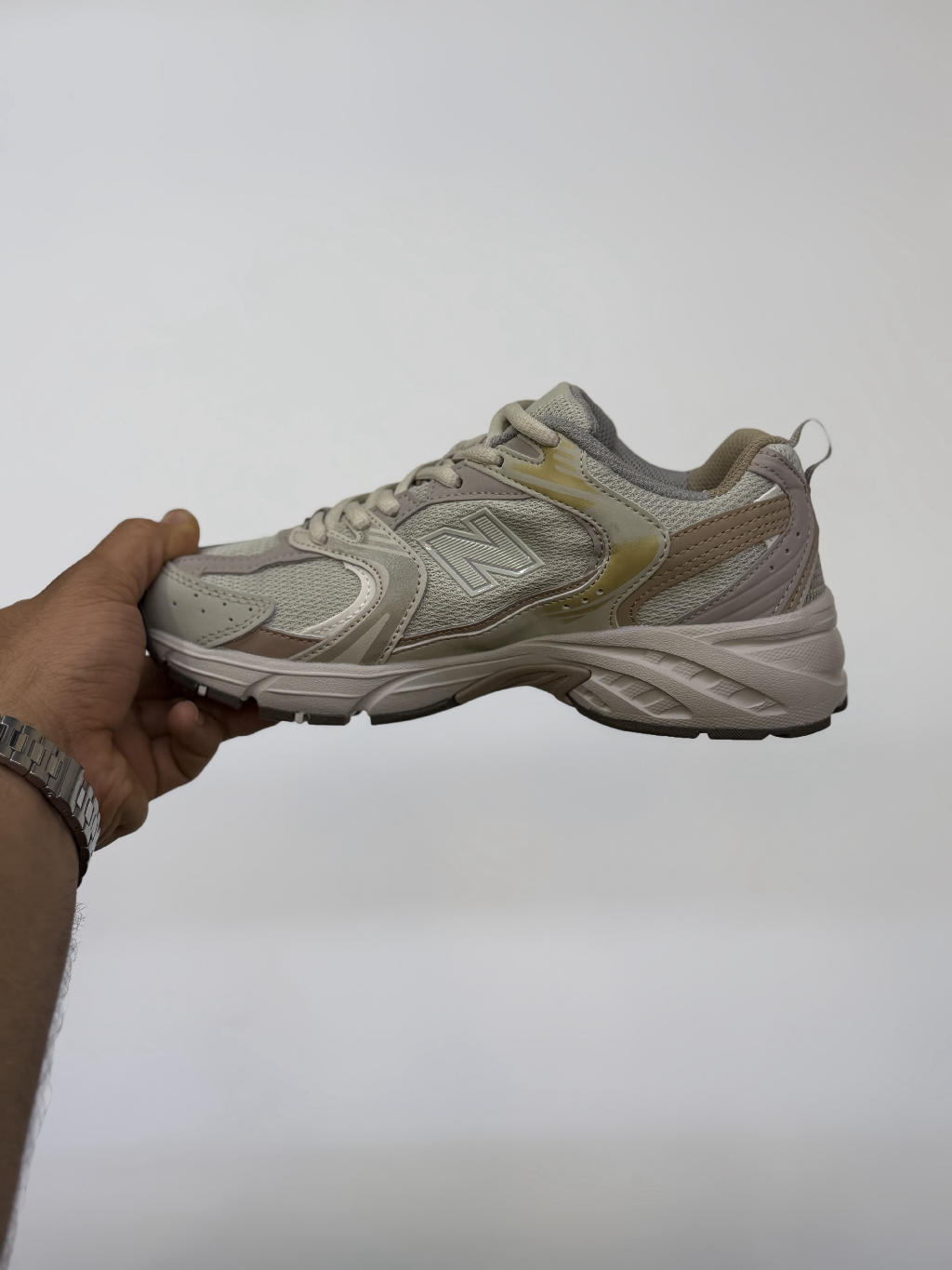 کتونی دخترانه نیوبالانس ۵۳۰ new balance 530