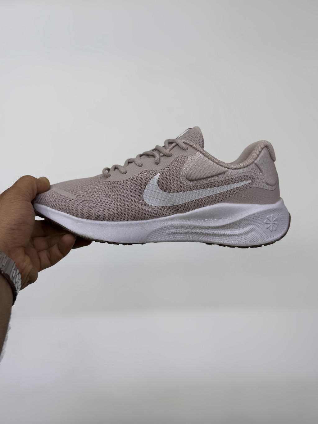 Alternative view of کتونی دخترانه نایکی رولیشن Nike revolution 