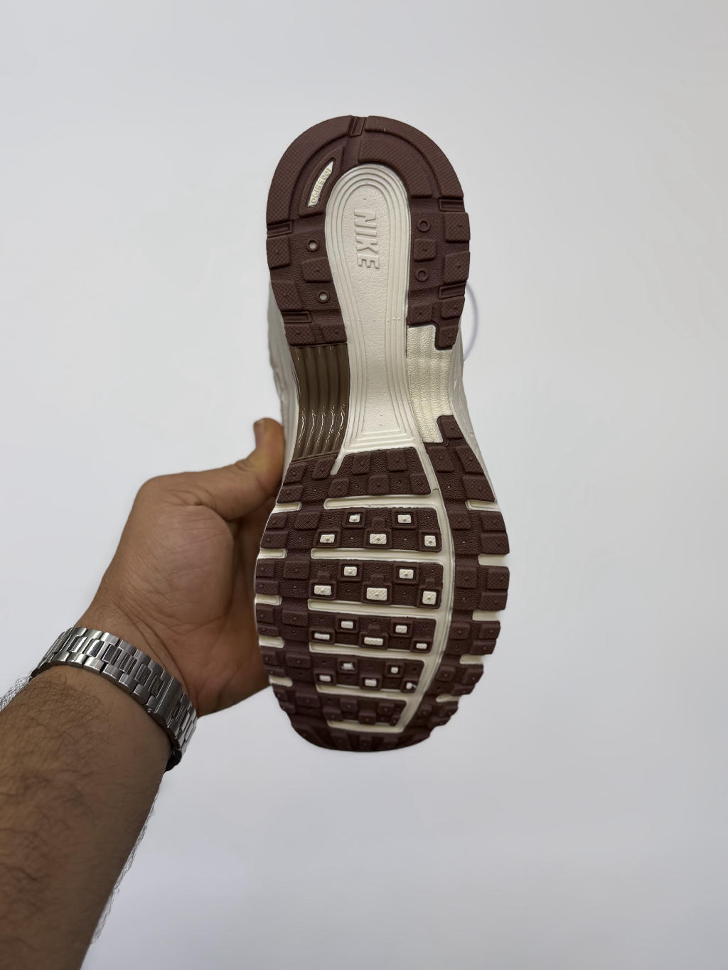 Alternative view of کتونی دخترانه نایکی پی ۶۰۰۰ Nike p6000